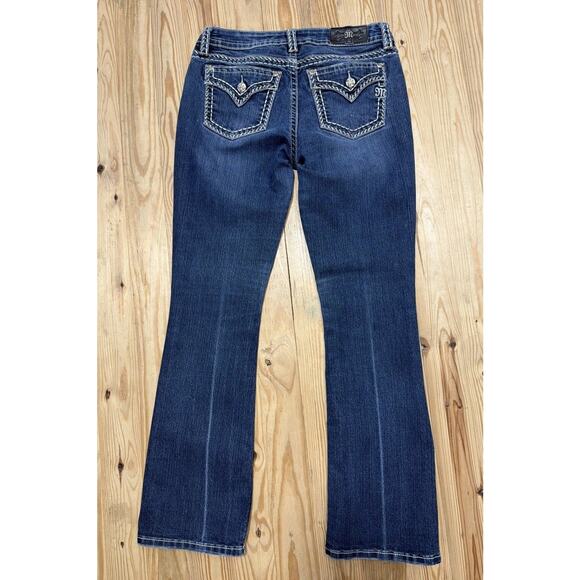 Miss Me Women’s Mid Rise Curvy Boots Jean Actual Size 29x31 Blue Dark Wash Denim - Picture 2 of 7